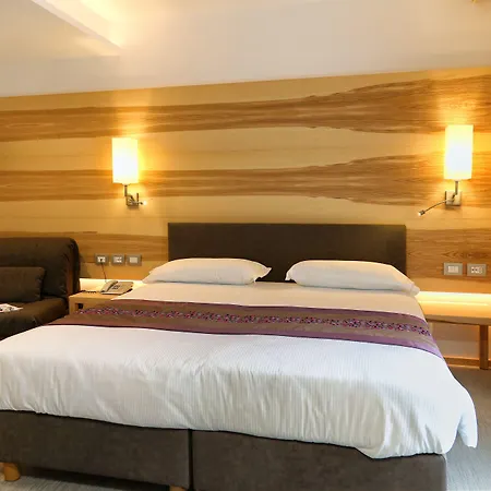 酒店 花园酒店 佩斯基耶拉德加达