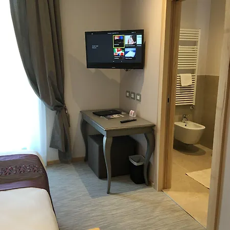 花园酒店 3* 佩斯基耶拉德加达