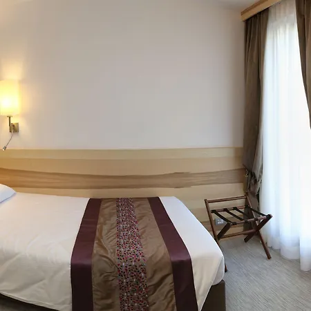 花园酒店 佩斯基耶拉德加达