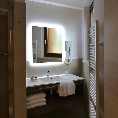 花园酒店 佩斯基耶拉德加达