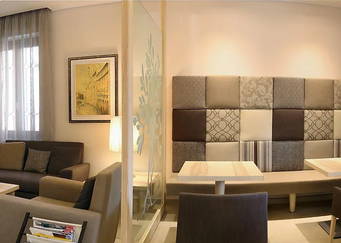 Отель Garden 3*