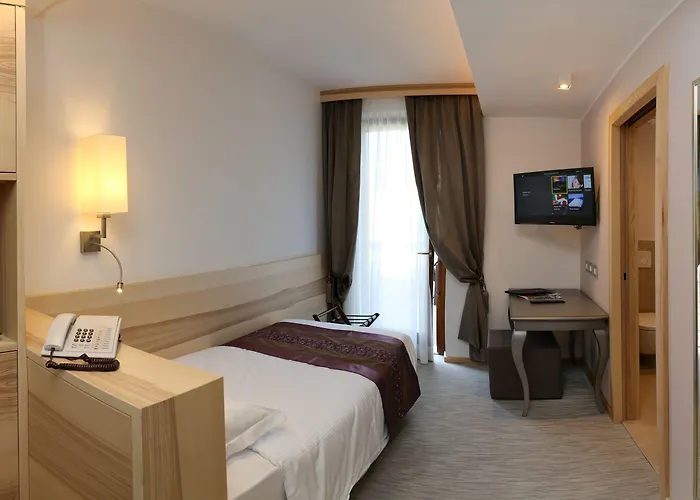 Garden 3* Пескьера-дель-Гарда