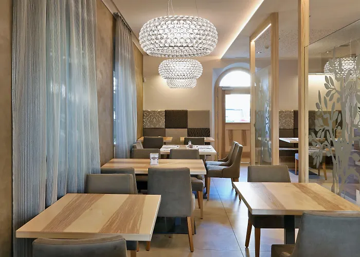 Отель Garden 3*