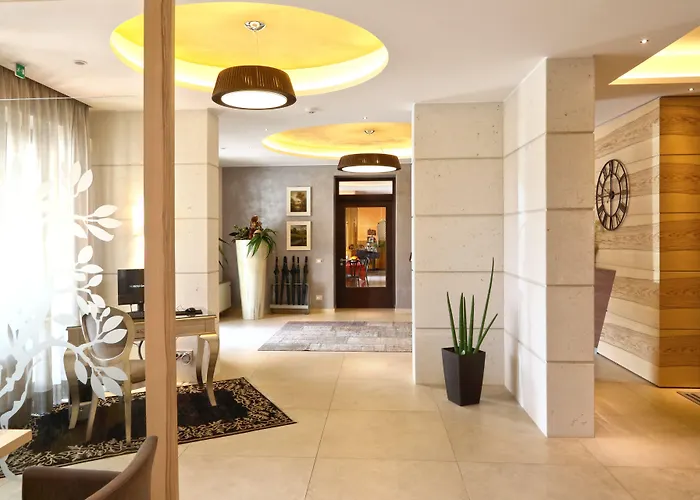Garden Hotel