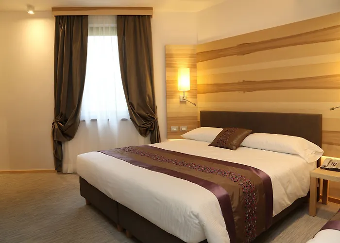 Garden Hotel 3*